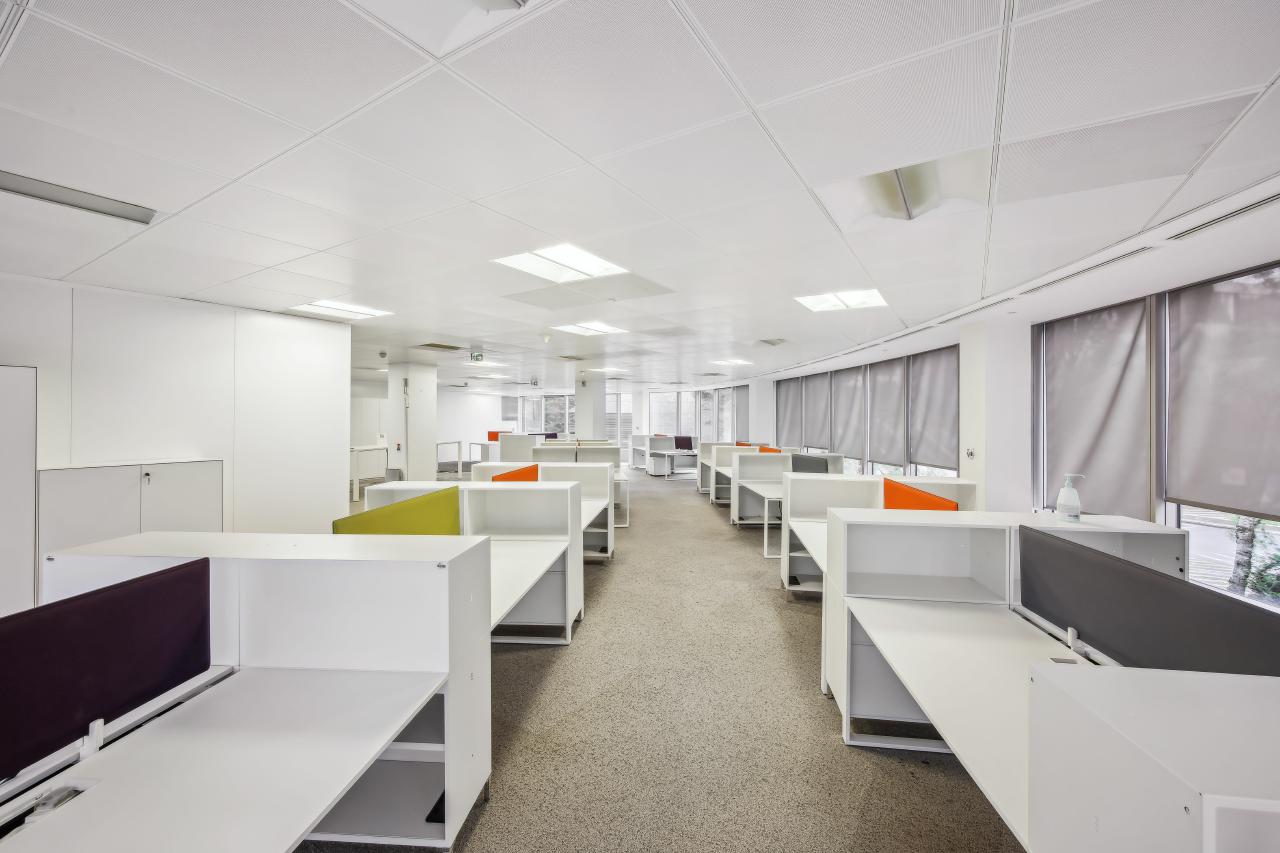 Bureau La Défense 13939m² Location bureau Puteaux Hauts-de-Seine OLBUR2001075 4